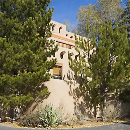 2 Bedroom - 10 Min. Walk To Plaza - Felicidad Apartment *