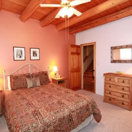 2 Bedroom - 10 Min. Walk To Plaza - Felicidad Appartement